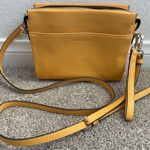 Vince Camuto | Leather crossbody